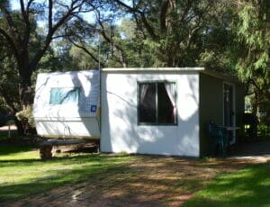 Bremer Bay Beaches Resort Tourist Park - Onsite Vans